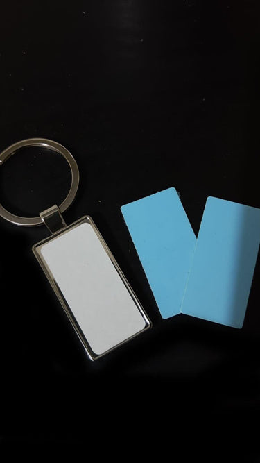 LLavero Metálico Doble Cara con placa de Aluminio - Grupo Emi RD
